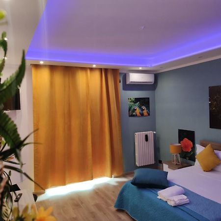 Suite Maison Tropical - Luxury Apartment In Bari Buitenkant foto